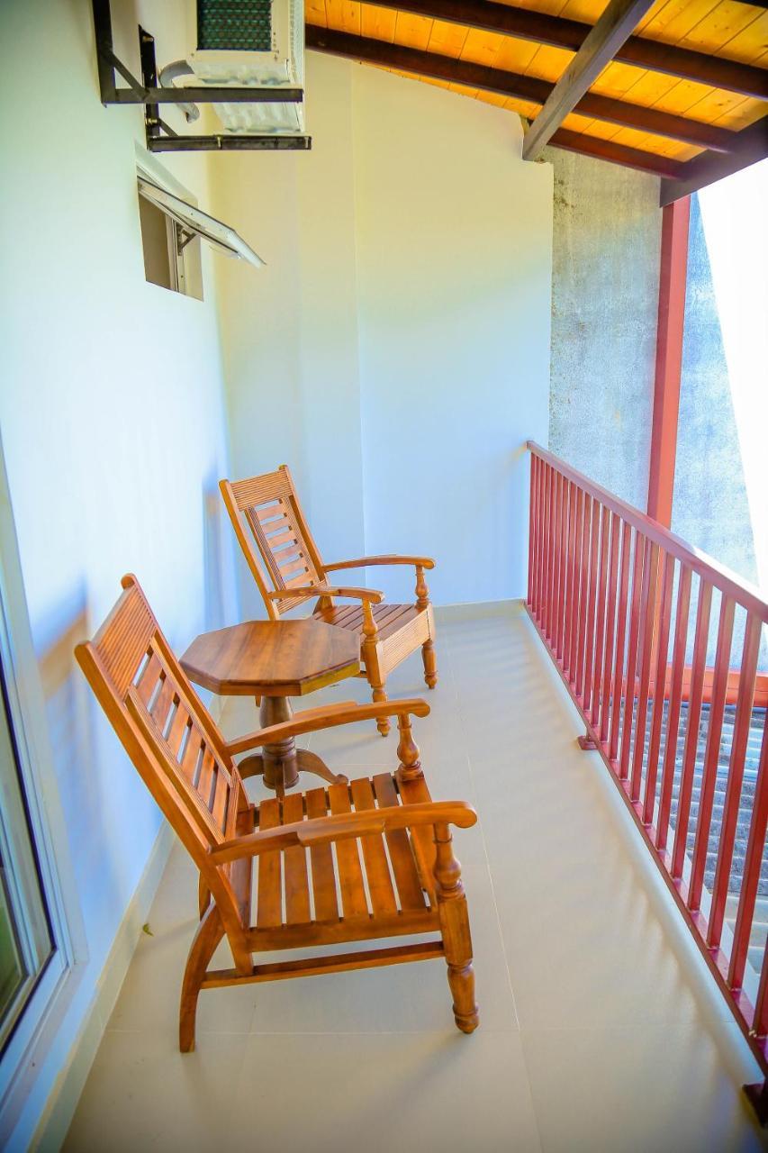 White Lodge Kandy Esterno foto